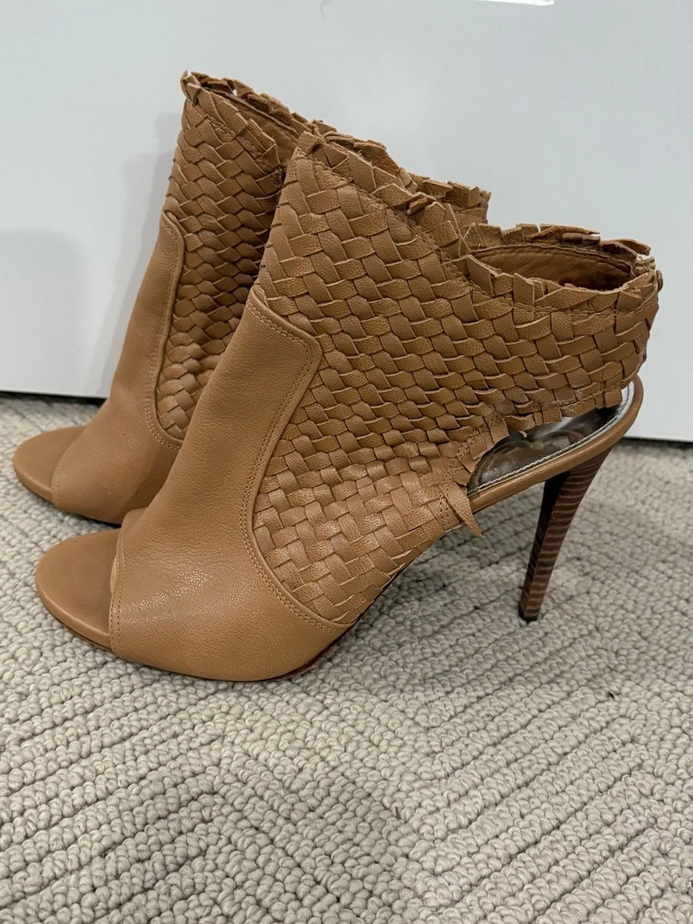 Coach Huarache Gladiator Tan Woven Peep-Toe Heeled Sandals size 9.5